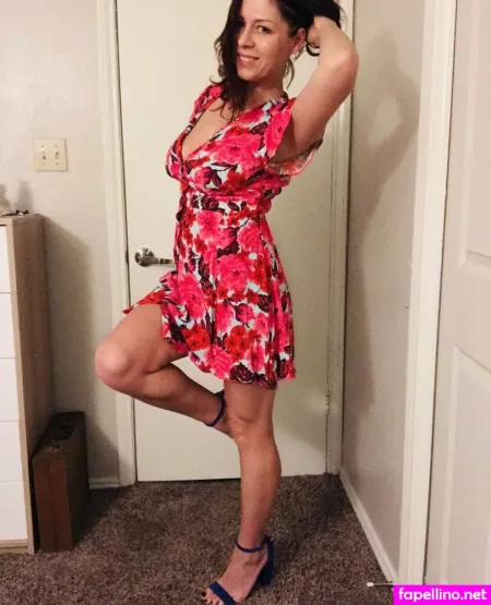 Victoriasweetness OnlyFans Thumbnail #gLit7W7fTD