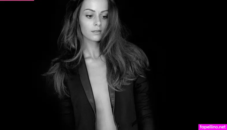 Victorienne Magnen OnlyFans Thumbnail #vDnnIhyfkp