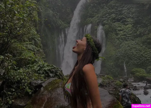 Videozeugs OnlyFans Thumbnail #SxWmhyBYMH