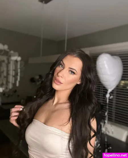 Vienna Shay OnlyFans Thumbnail #EXlM5cXxLS