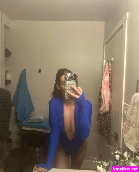 Vienna Shay OnlyFans Thumbnail #KwF3KFUCAN