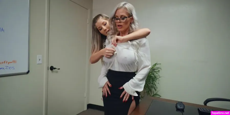 Viennaxxxrose OnlyFans Thumbnail #l2xa3SzQuy