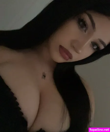 Viira OnlyFans Thumbnail #9AH6pQeOpZ