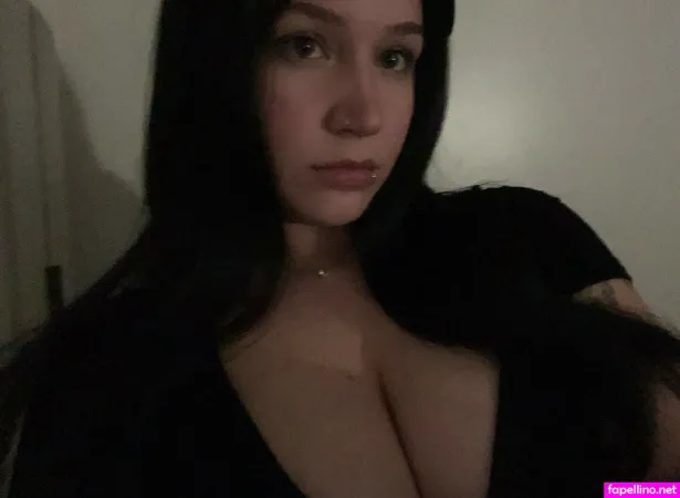 Viira OnlyFans Thumbnail #YB8211G21X