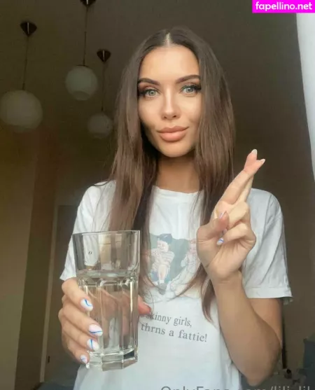 Vika Ua OnlyFans Thumbnail #3WpwAWUSj0