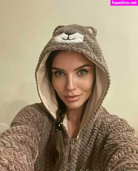 Vika Ua OnlyFans Thumbnail #EZWJnUSlhL