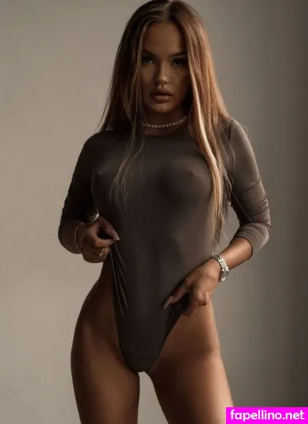 Vika054 OnlyFans Thumbnail #0V8JuK8WZu