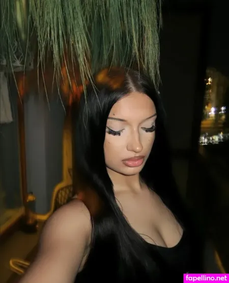 Viki Gabor Main Profile Photo