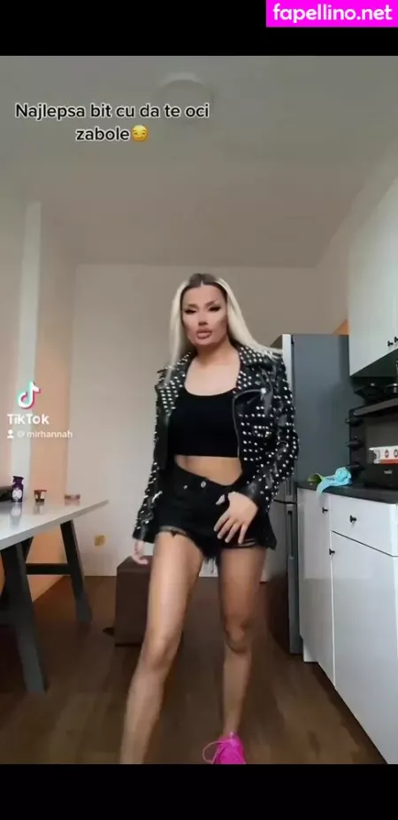 Viki Mitrovic OnlyFans Thumbnail #i6S6bhUElX