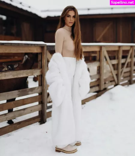Viki Odintcova OnlyFans Thumbnail #3tPZxKG8dG