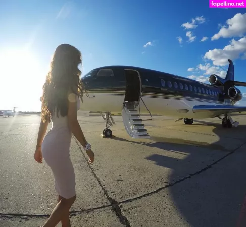 Viki Odintcova OnlyFans Thumbnail #HFS0xaqv12
