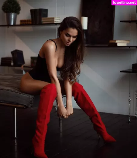 Viki Odintcova OnlyFans Thumbnail #uCULol7MAq