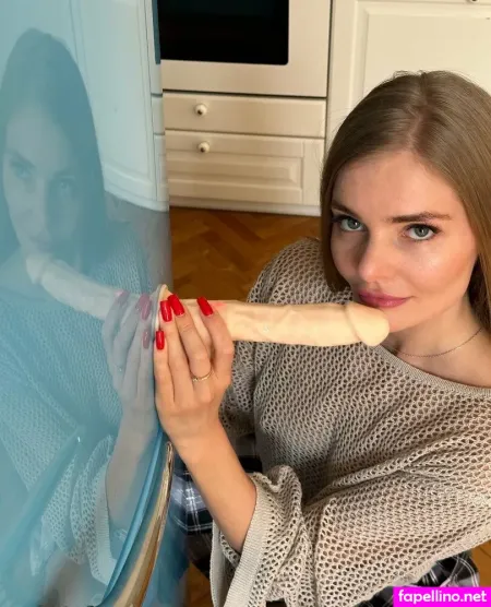 Viki Vivien OnlyFans Thumbnail #5A1ld5ZIXK