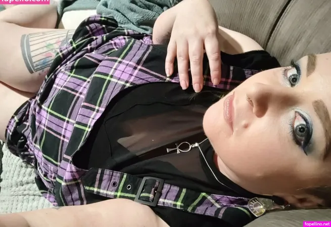 Vikingrgirl OnlyFans Thumbnail #S5igBq30x2