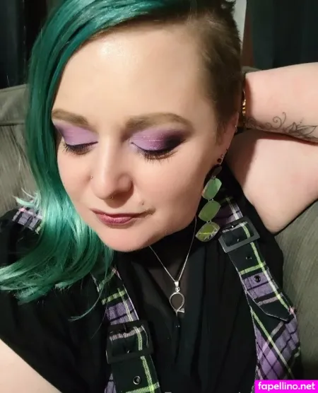 Vikingrgirl Main Profile Photo