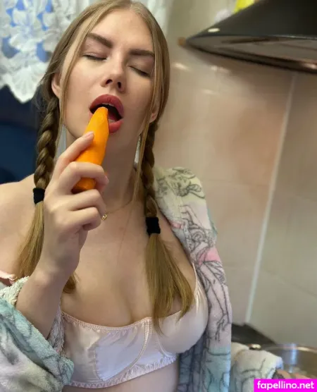 Vikini Bikini OnlyFans Thumbnail #X7pa0HMShh