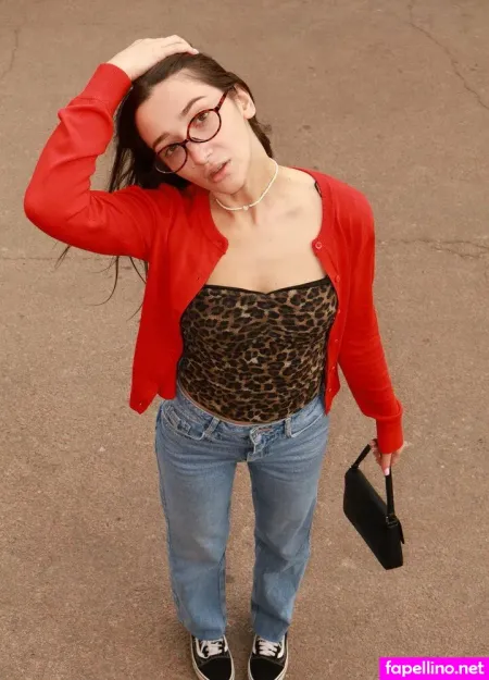 Vikki Boo OnlyFans Thumbnail #3Oig9m1lFC