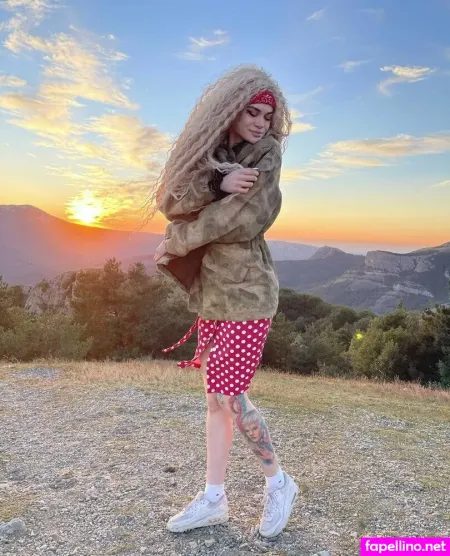 Vikki Kikki OnlyFans Thumbnail #POuErdZUbn