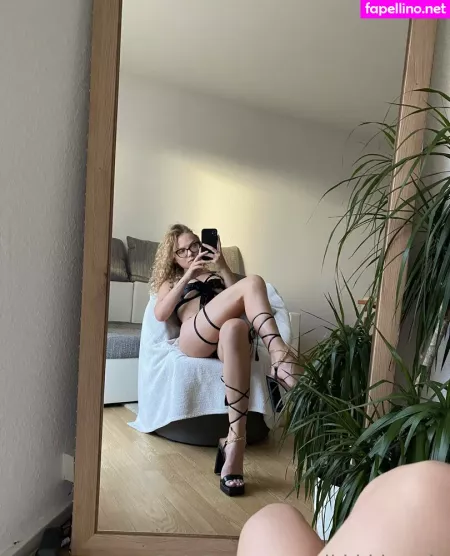 Vikki Kiss Vip OnlyFans Thumbnail #qkQc2Kk7bN