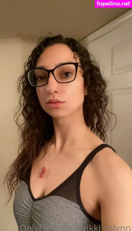 Vikki Mlynn OnlyFans Thumbnail #EZUmY822a4