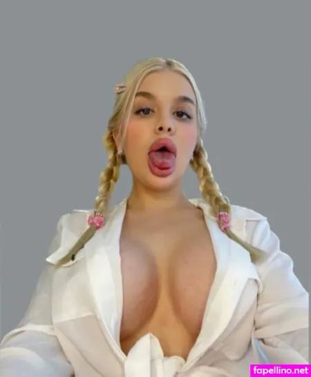 Vikki Vi Main Profile Photo