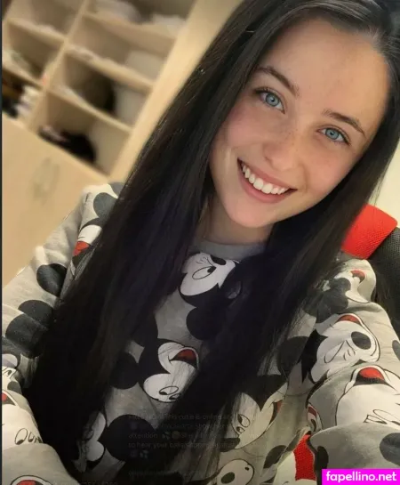 Vikkisour OnlyFans Thumbnail #bfuVq8Cu1e