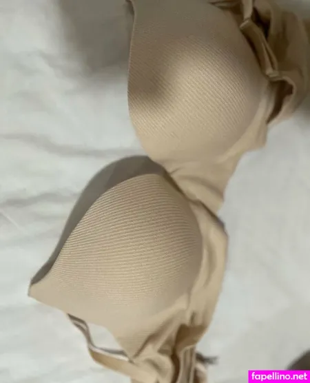 Vikkylovefree OnlyFans Thumbnail #WnIxryQZoa