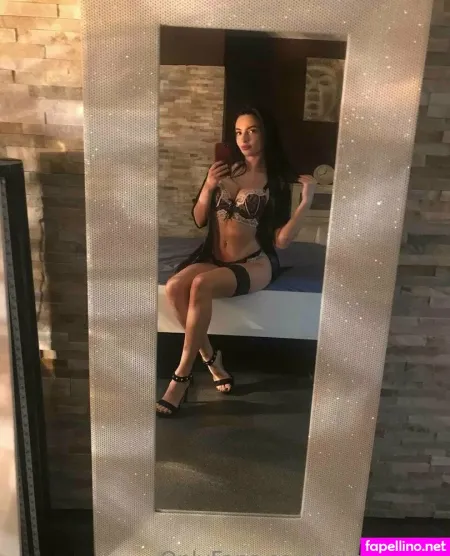 Vikkyqueen OnlyFans Thumbnail #Q7jd55JalF