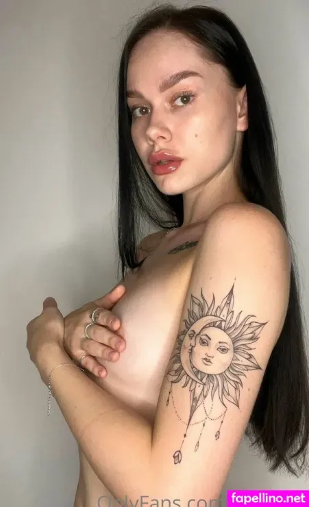 Viksyyyy OnlyFans Thumbnail #Ryn9rgfO0J