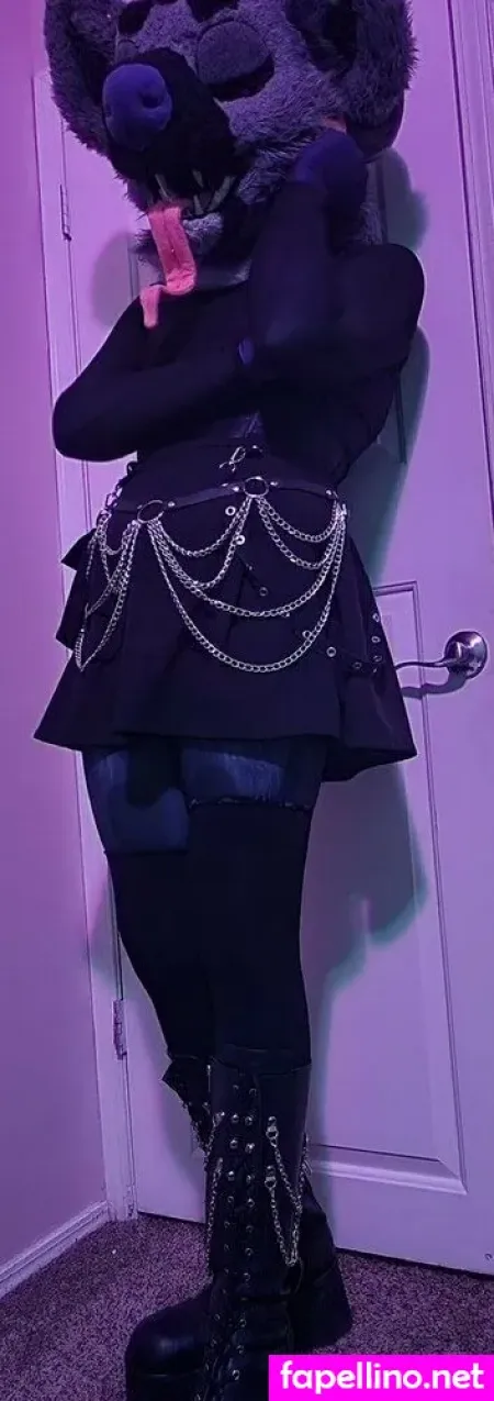 Viktheyeen OnlyFans Thumbnail #w0FpKKkzWM