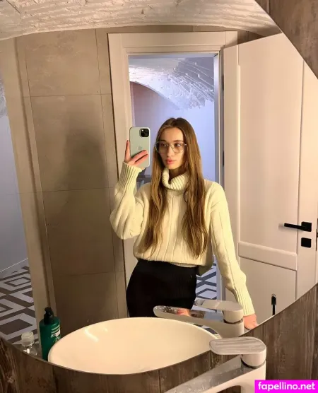 Viktoria Dreamm OnlyFans Thumbnail #sNCIABpixl