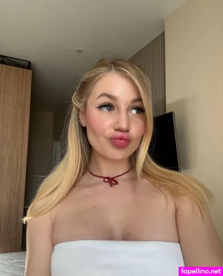 Viktoria Eden Main Profile Photo