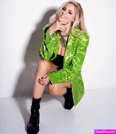 Viktoria Metzker OnlyFans Thumbnail #LoaM4fJjHk