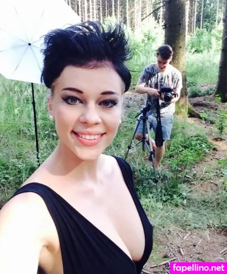 Viktoria Sonntag OnlyFans Thumbnail #SD1yuck9M4