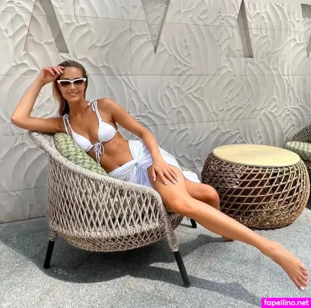 Viktoria Varga OnlyFans Thumbnail #f4FspoBkBd