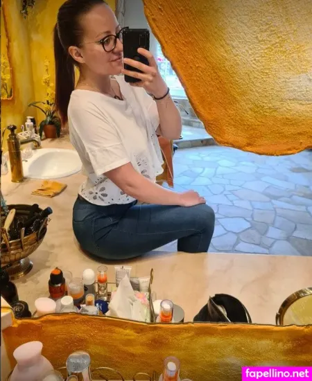 Viktoria Viktoriabochen1601 Viktoria Bochen Haveanamesorry OnlyFans Thumbnail #CYoVzNJiF3