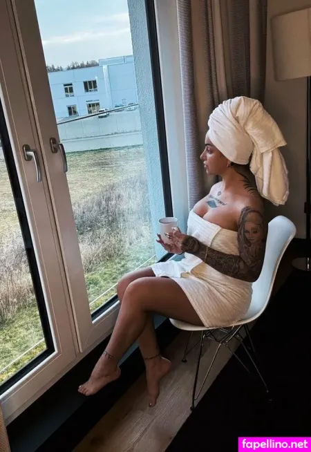 Viktoria Vonfalkenstein OnlyFans Thumbnail #varyyYRdl8