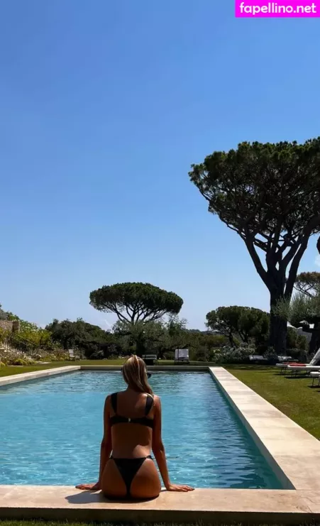 Viky Varga OnlyFans Thumbnail #Mxkx2NfQmx
