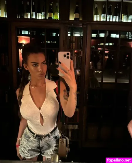 Vikymiky OnlyFans Thumbnail #xC3L0LvWXo