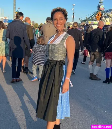 Vildan Cirpan OnlyFans Thumbnail #1nev5XSug6