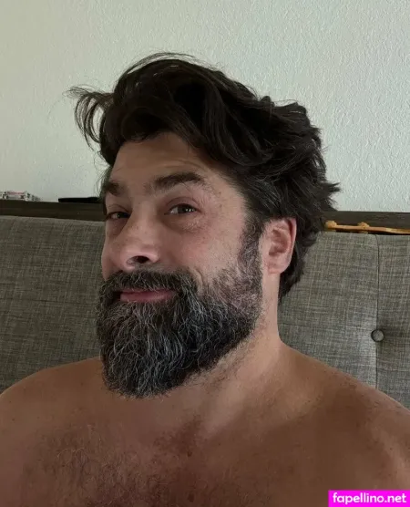 Vincentjones Main Profile Photo