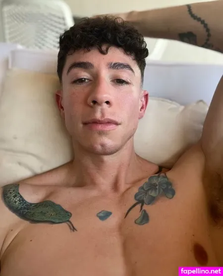 Vincentoreillyx 1 OnlyFans Thumbnail #wHJss1BuBO