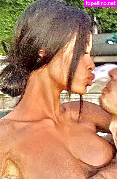 Vinetria OnlyFans Thumbnail #3FmOncXxkR