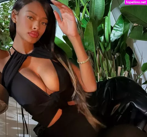 Vinetria OnlyFans Thumbnail #9tQD91hE1N