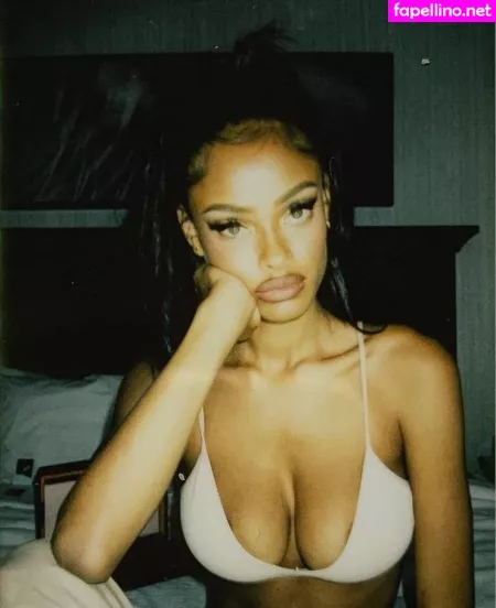 Vinetria OnlyFans Thumbnail #Jw2A7ZaXZN