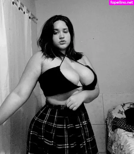 Vinia Martins OnlyFans Thumbnail #8G2gnnstoD