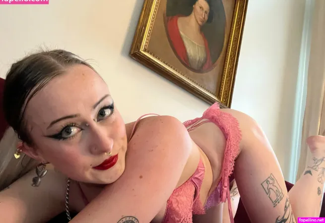 Vinnyballerina OnlyFans Thumbnail #4AXjtiN9Qn