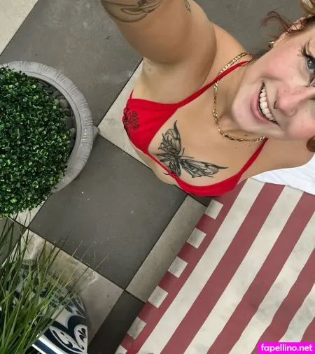 Vinnyballerina OnlyFans Thumbnail #KDbXyAIOp0