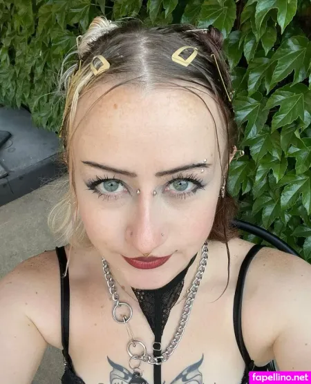 Vinnyballerina OnlyFans Thumbnail #c4XndwgiYs