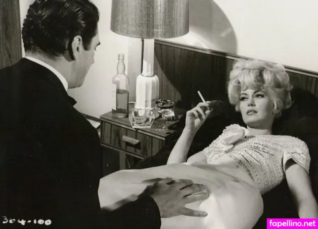 Vintage Sexy Celebs OnlyFans Thumbnail #wCrCi79nIe